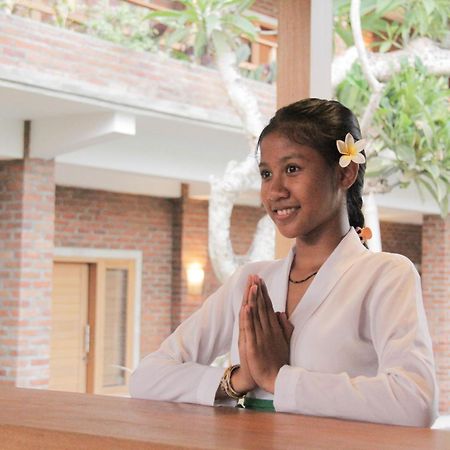 Govardan Home Stay Canggu Екстериор снимка