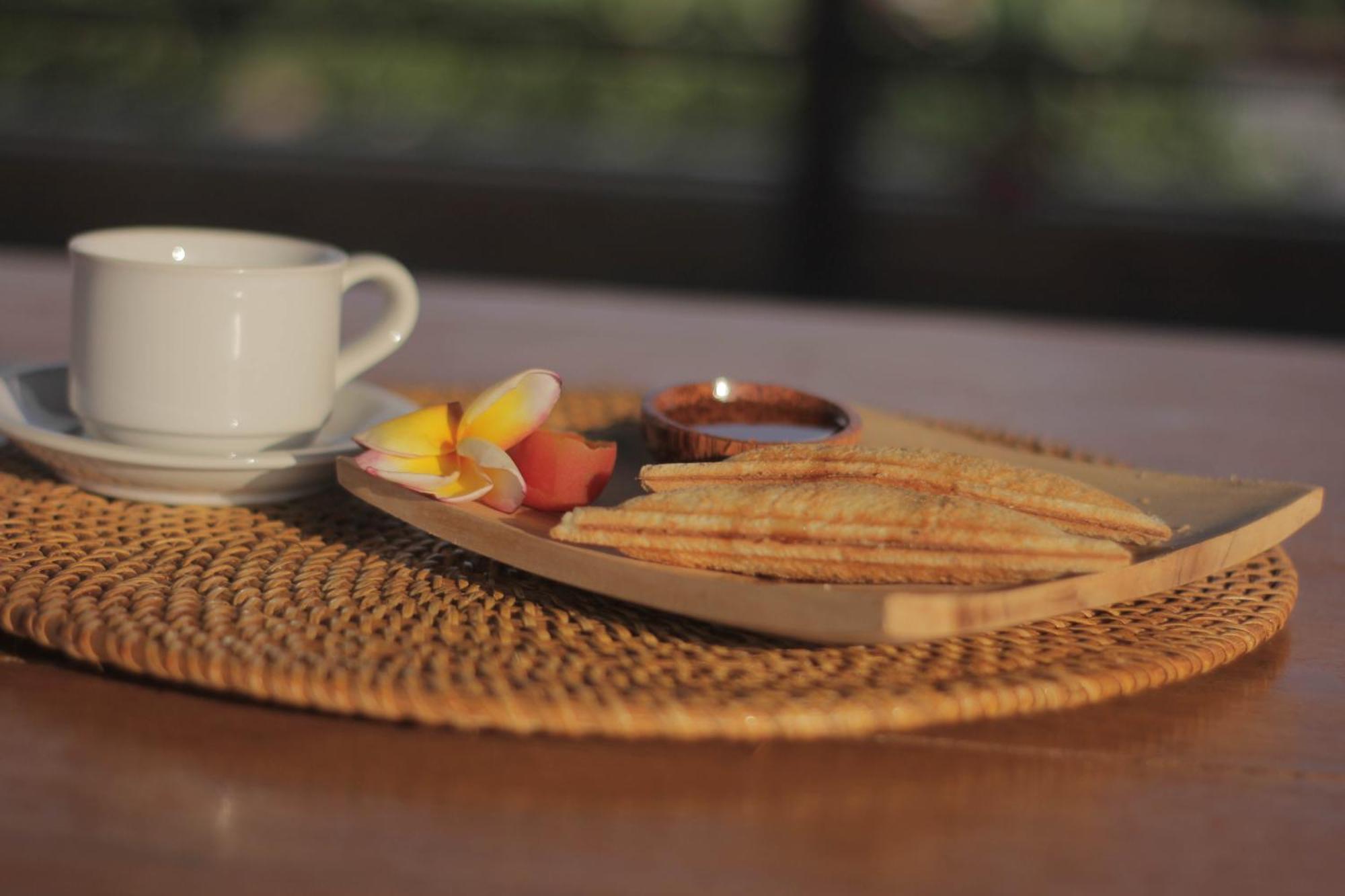 Govardan Home Stay Canggu Екстериор снимка